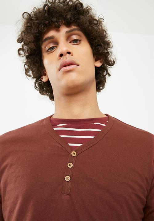 Cotton On - Essential Henley Tee - brown 