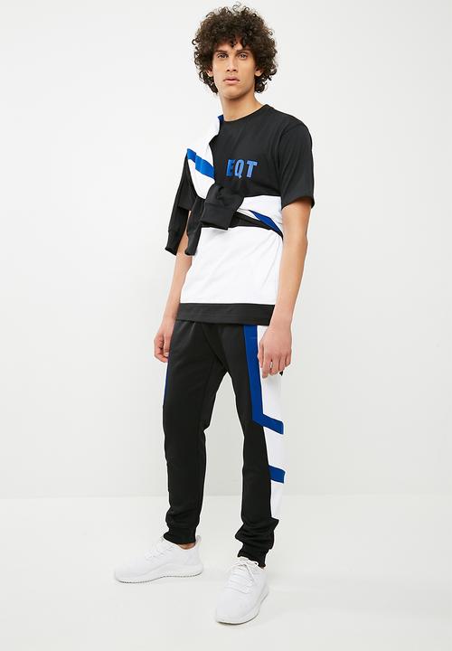 adidas Originals - EQT graphic tee - black & white