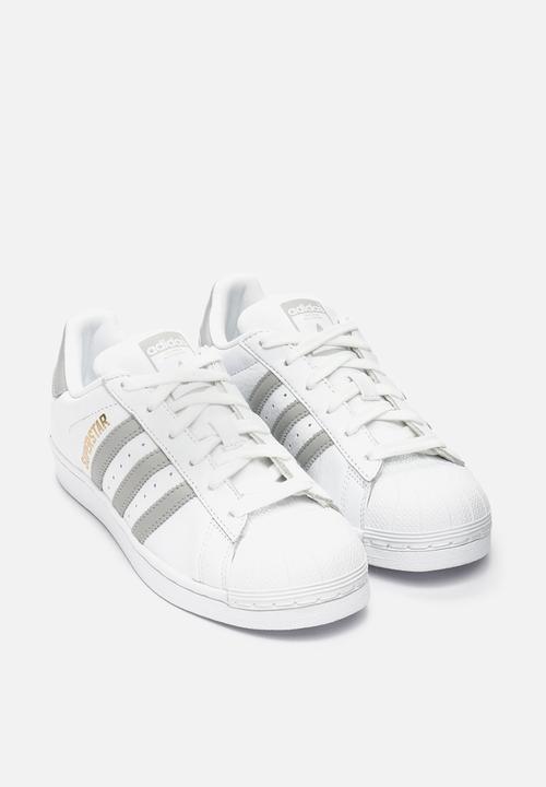 adidas Originals - Superstar W - Ftwr White / Grey Two / Ftwr White