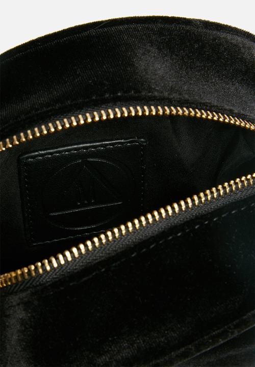 Missguided - Circle velvet tassel detail cross body bag - black
