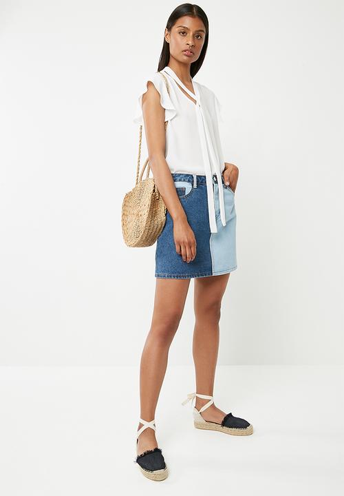 Superbalist - Ruffle sleeve key hole blouse - white