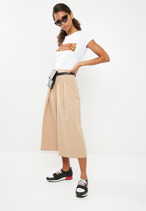 Missguided - Premium core pleat front culottes - beige 
