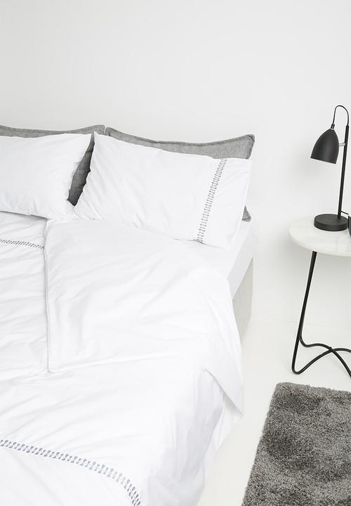 Sheraton Textiles - Elfin embroidered duvet cover set - white & grey