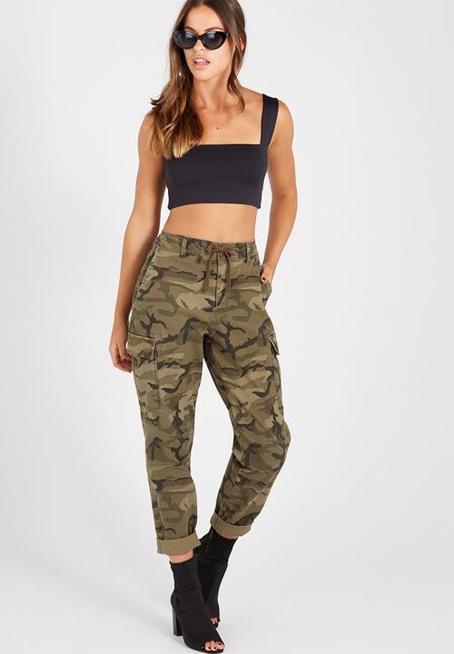 Supré  - Luxe wide strap crop - black 