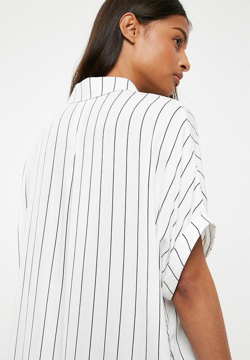 Superbalist - Drop shoulder boxy shirt - white & black