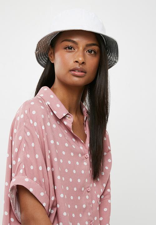 Superbalist - Bucket hat fabric - silver