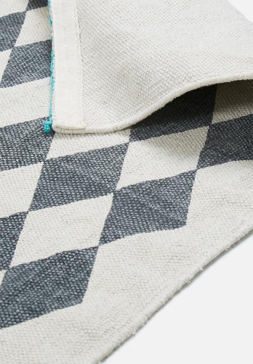 Sixth Floor - Croci printed rug - grey & blue