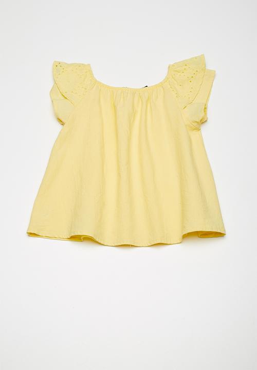 Superbalist - Anglaise Ruffle sleeve blouse - Yellow 