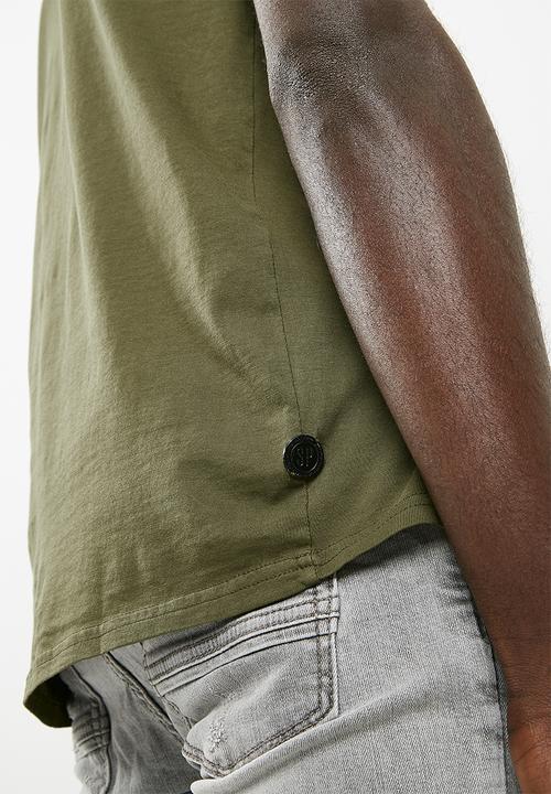 S.P.C.C - Chevron lay-on front panel tee - olive