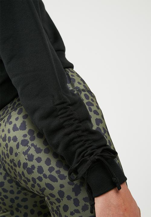 dailyfriday - Cropped ruched sleeve hoodie - black 