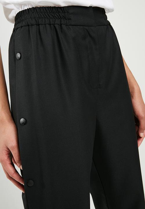 Superbalist - Long leg pant with popper detail - black