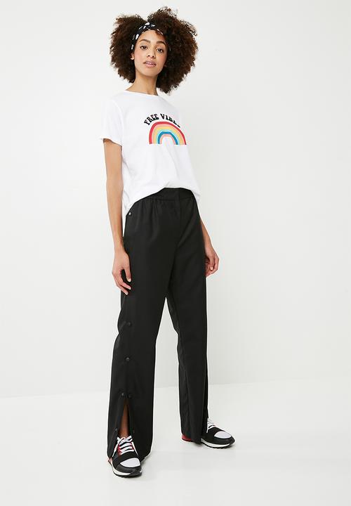 Superbalist - Long leg pant with popper detail - black