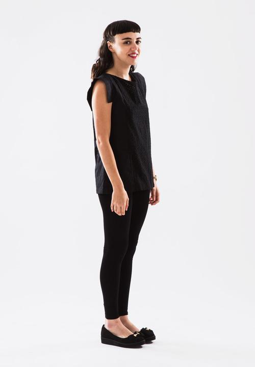 adam&eve; & Sass Diva - Harmon Top - Black
