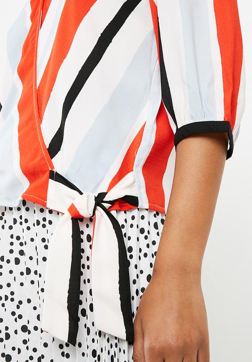 Jacqueline de Yong - Darla wrap blouse - red & blue