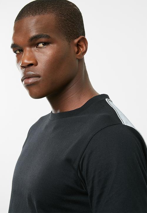 Asics Tiger - BL sort sleeve  tee - black 