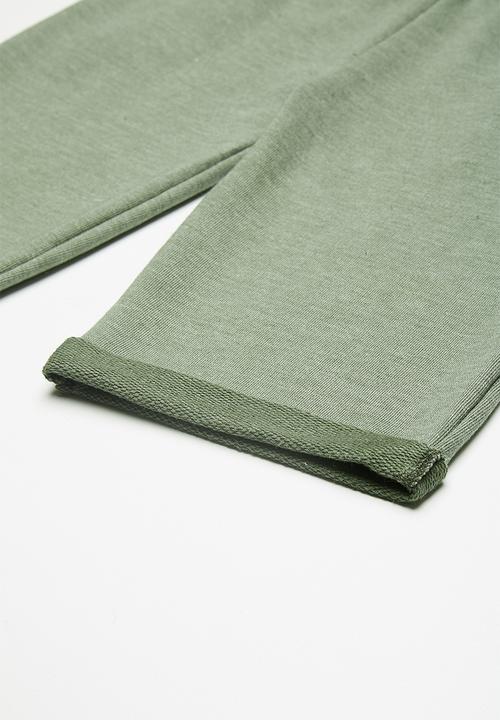 Superbalist - Kids boys roll up jogger shorts - green 