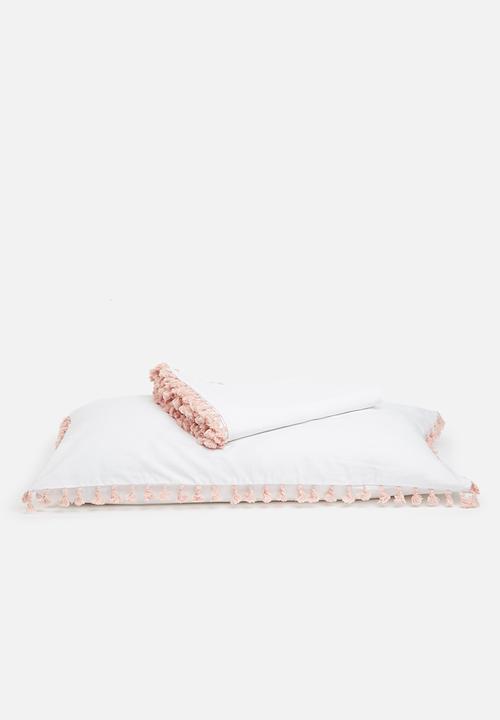 Sixth Floor - Blush kids duvet cover set - pink tassel