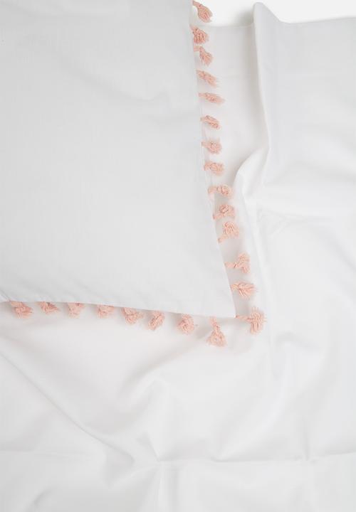 Sixth Floor - Blush kids duvet cover set - pink tassel