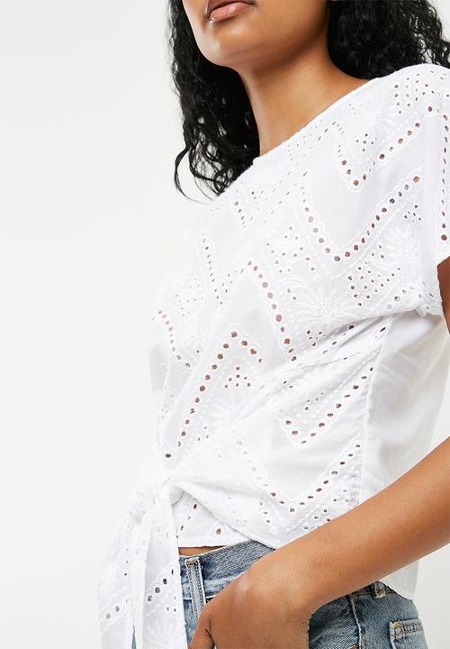 New Look - Jessie cutwork tie front tee - white 