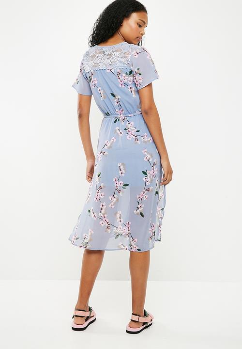 New Look - Anna floral lace midi dress - blue 