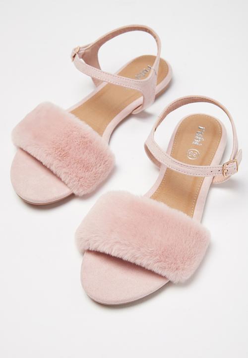 fluffy sandal