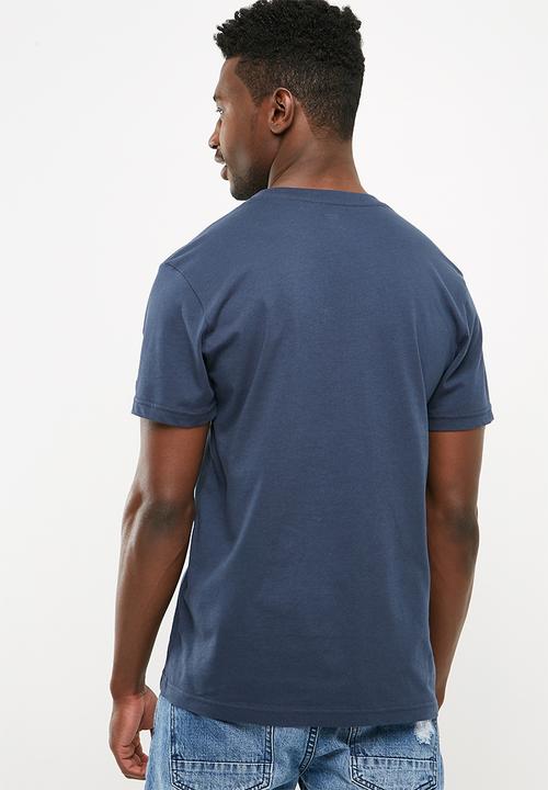 Levi’s® - Classic colour block tee - navy & white