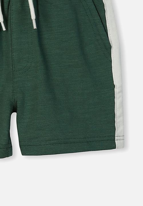 Cotton On - Henry slouch short - green 