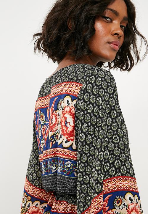 Missguided - Flared sleeve mixed print playsuit - multi