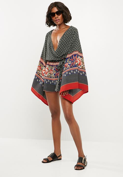 Missguided - Flared sleeve mixed print playsuit - multi