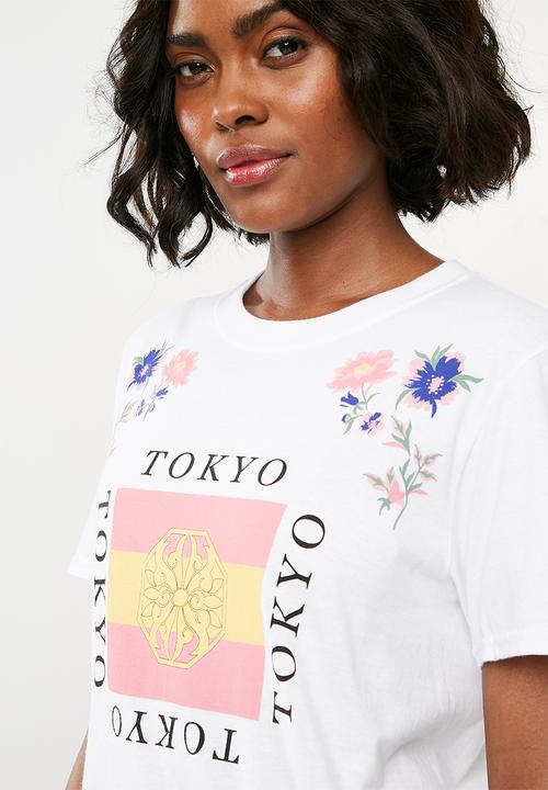 Missguided - Tokyo floral T-shirt - white