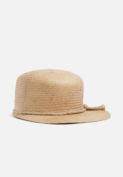 Superbalist - Peak cap with rafia trim - natural