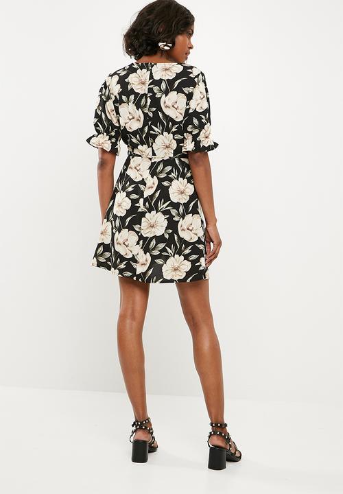 Missguided - Crepe floral wrap over mini dress - multi