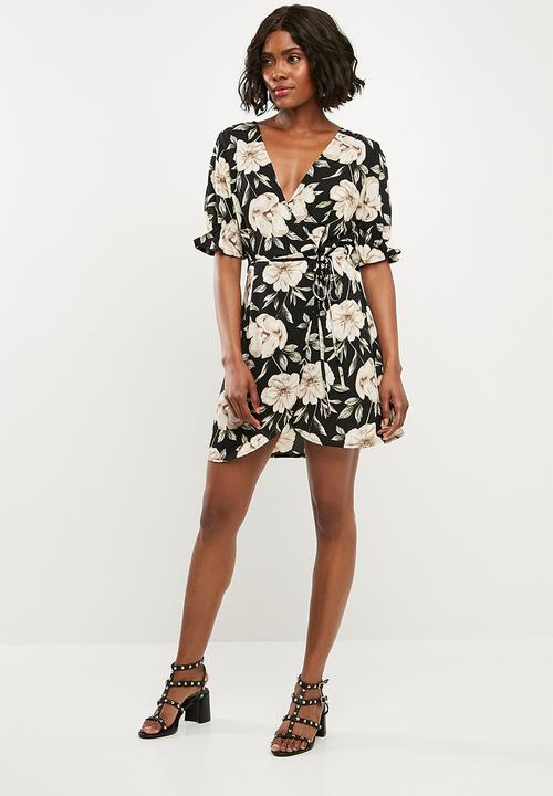 Missguided - Crepe floral wrap over mini dress - multi