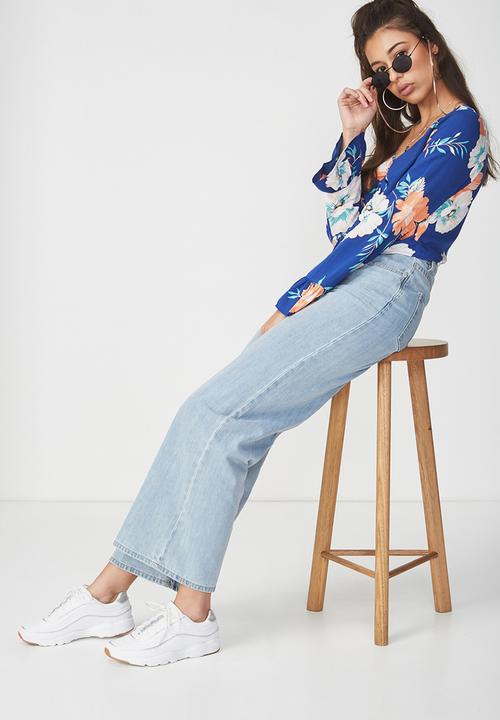 Cotton On - Willow summer rouched front blouse - blue 