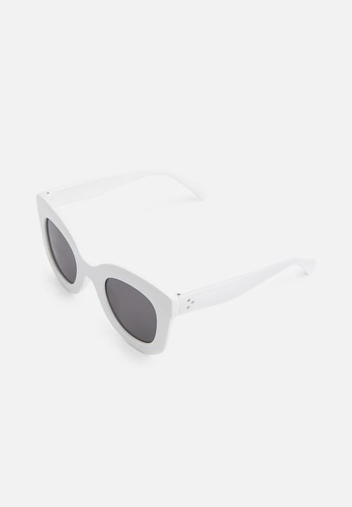Superbalist - Gabi retro sunglasses - white
