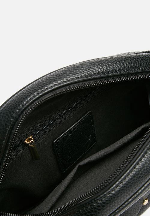 Missguided - Gold stud cross - black