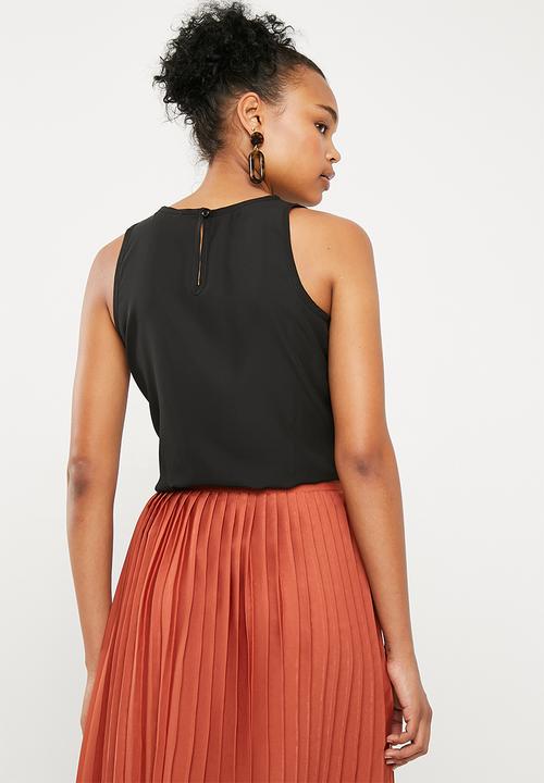 Superbalist - Woven scoop neck vest - black 