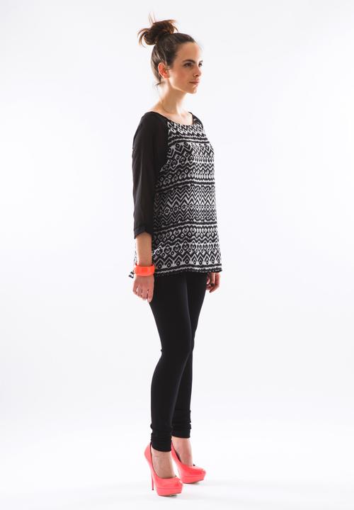 Big Blowout Sale - Raglan Sleeve Top – Black & White Print