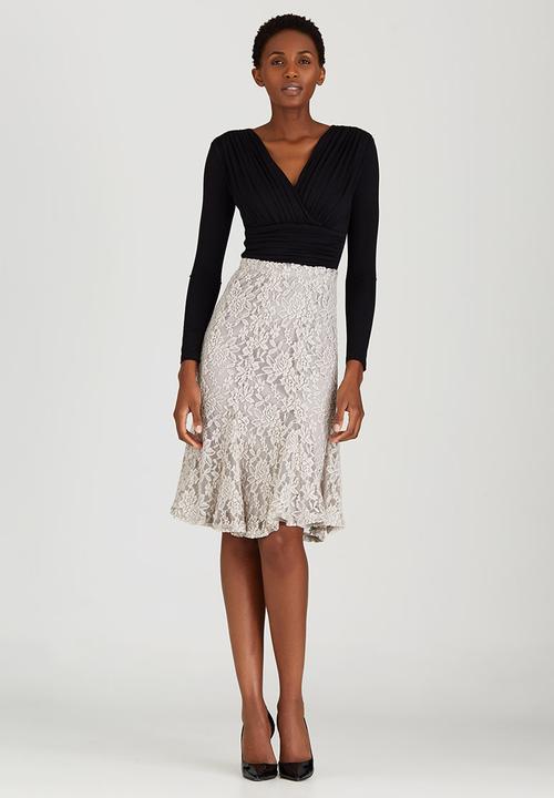 edit - Lined Lace Fit and Flare Skirt Stone