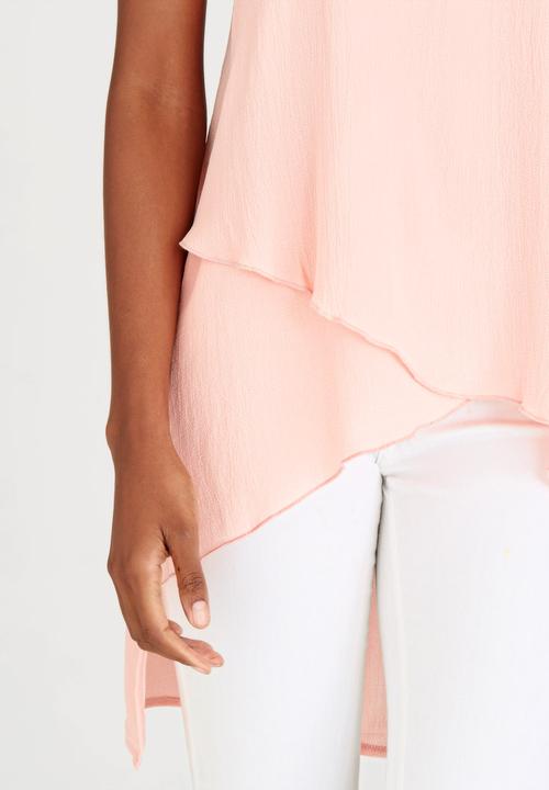 Revenge - Sleeveless Top with Hi-lo Hem Coral