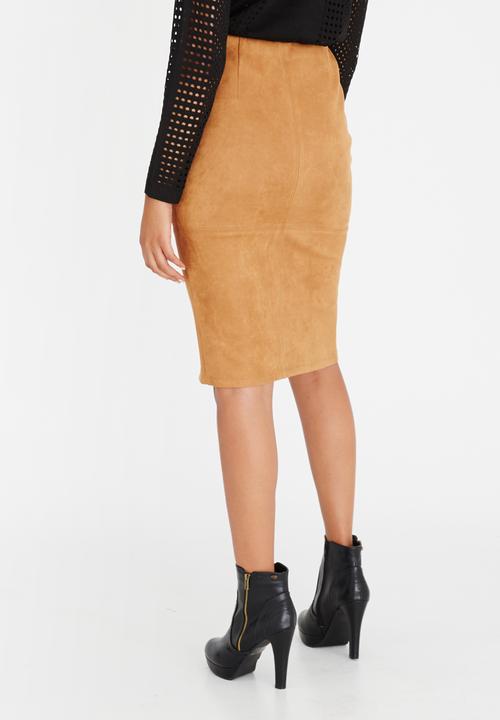 Revenge - Suedette Skirt Tan