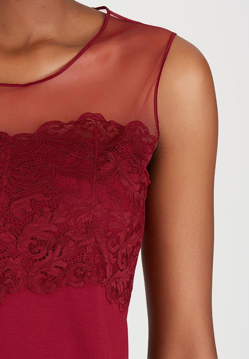 cath.nic - Sleeveless Lace and Mesh Knit Top Dark Red