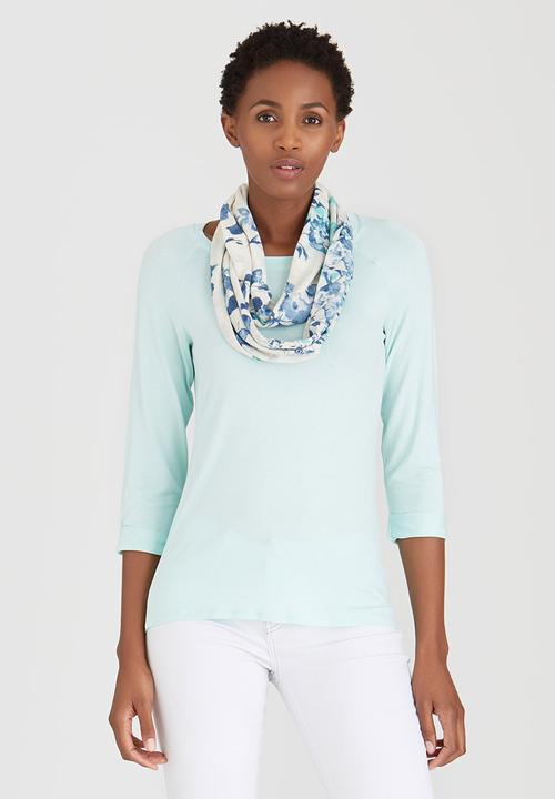 cath.nic - 3/4 Sleeve Knit Top Light Green
