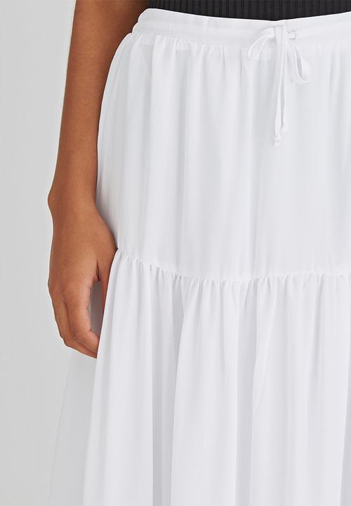 c(inch) - Tiered Maxi Skirt White