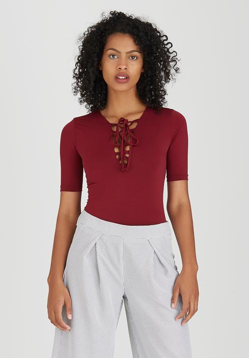 STYLE REPUBLIC - Lace-up Bodysuit Dark Red
