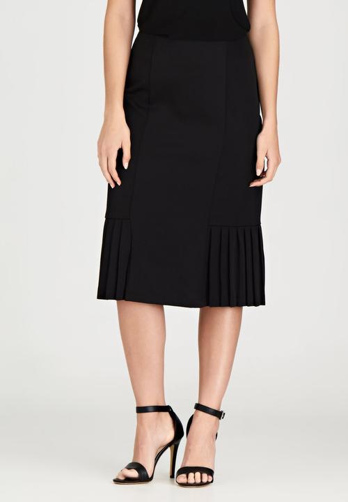 edit - Side Pleated Skirt Black