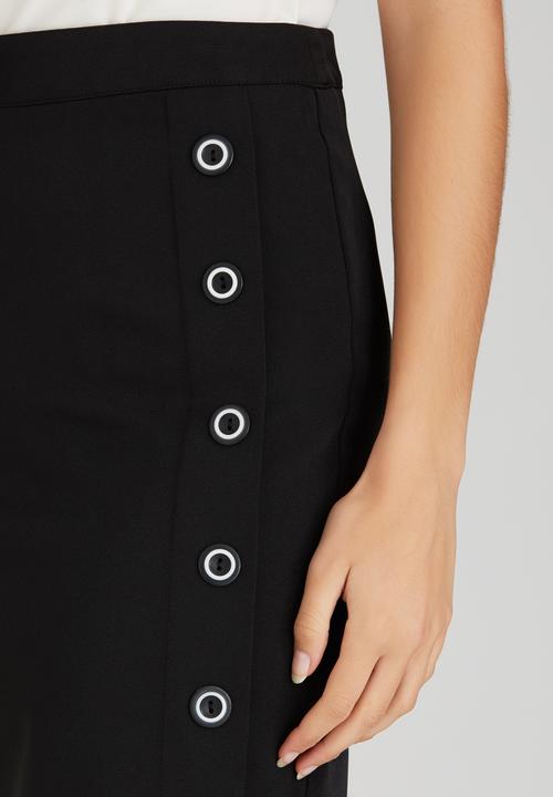 edit - Semi-fitted Skirt with Button Detail Black