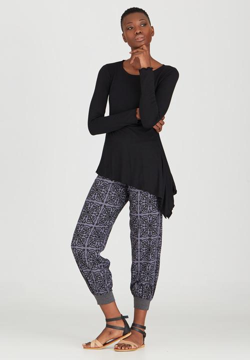 OLKA POLKA - Assymetrical Pixie Top Black