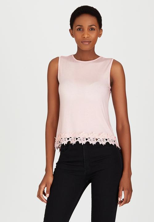 edit - Cami with Back Pleat and Border Lace Pale Pink