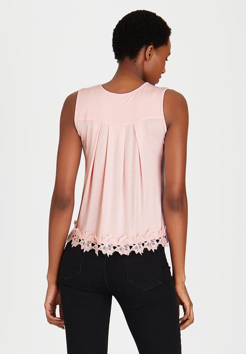 edit - Cami with Back Pleat and Border Lace Pale Pink